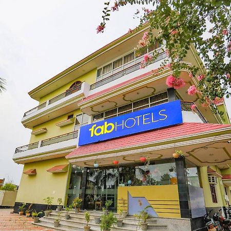 Fabhotel Kriti Green Varanasi Luaran gambar