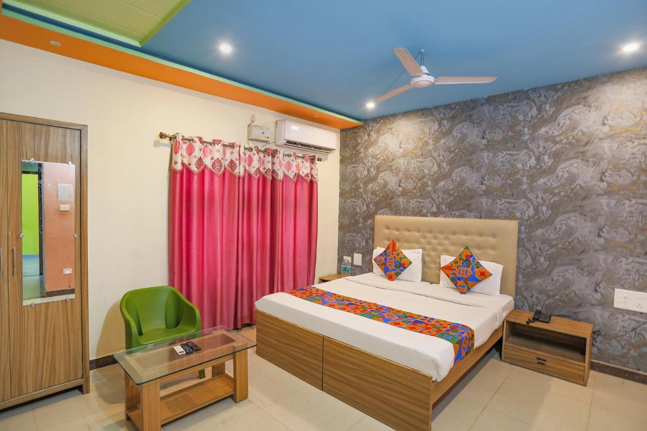 Fabhotel Kriti Green Varanasi Luaran gambar