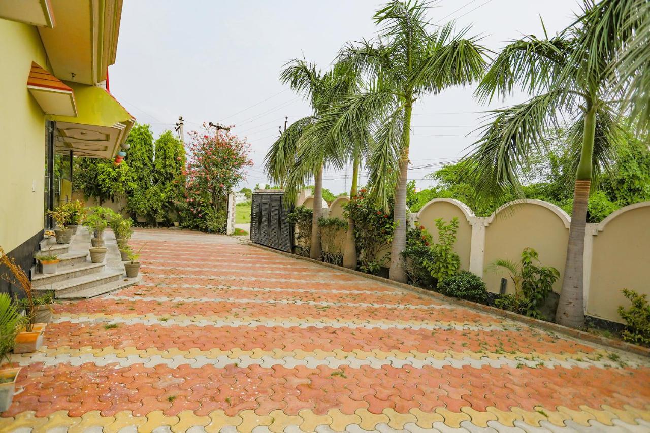 Fabhotel Kriti Green Varanasi Luaran gambar