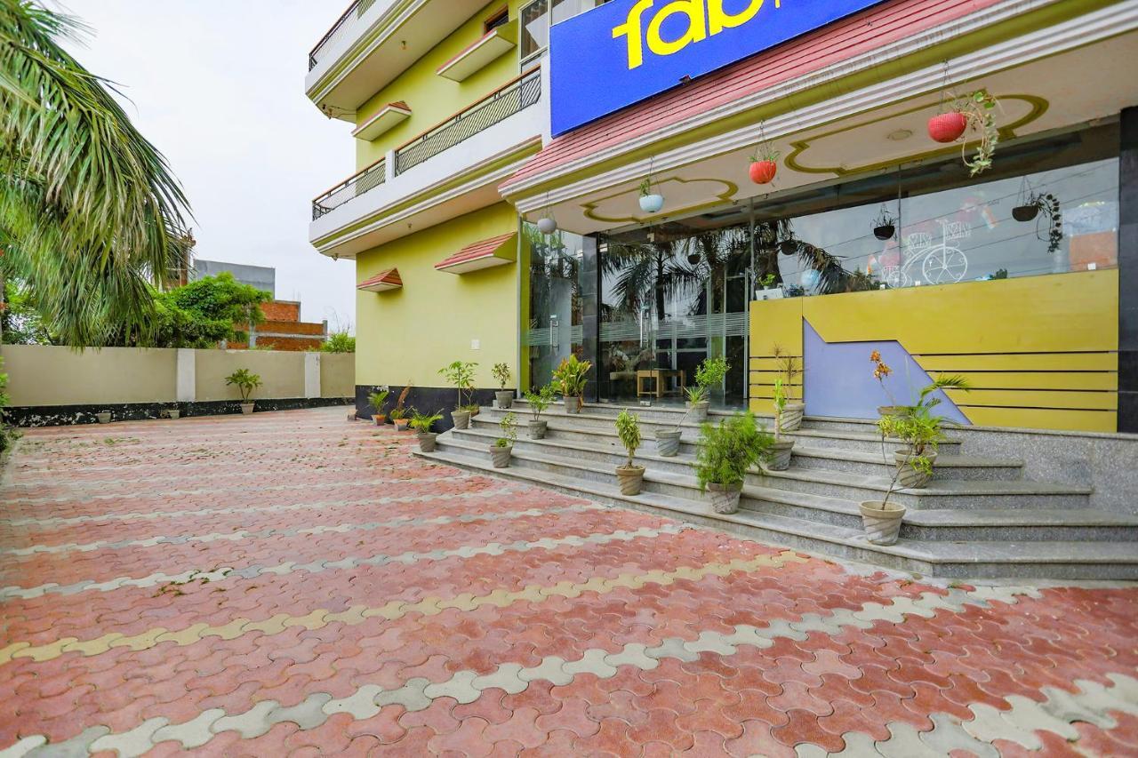 Fabhotel Kriti Green Varanasi Luaran gambar