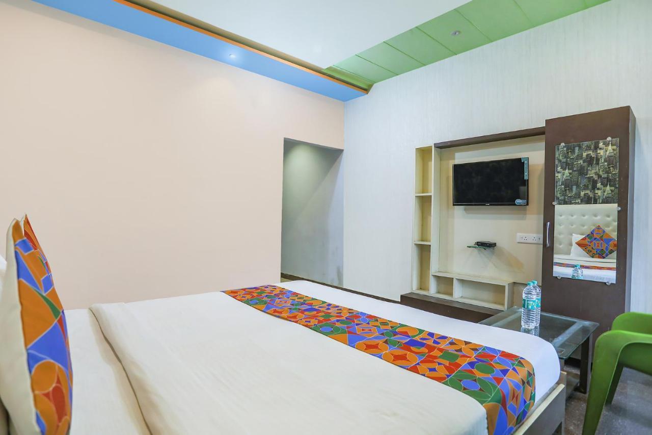Fabhotel Kriti Green Varanasi Luaran gambar