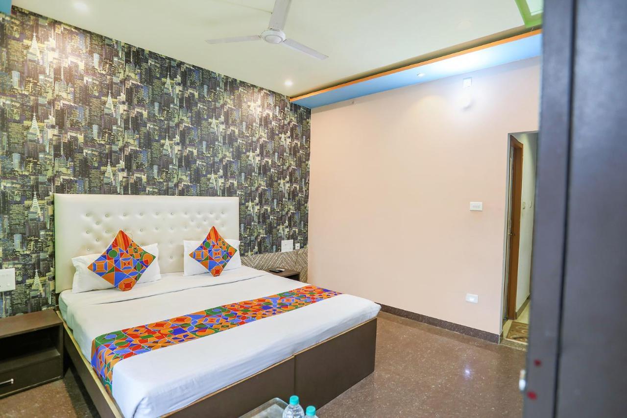 Fabhotel Kriti Green Varanasi Luaran gambar