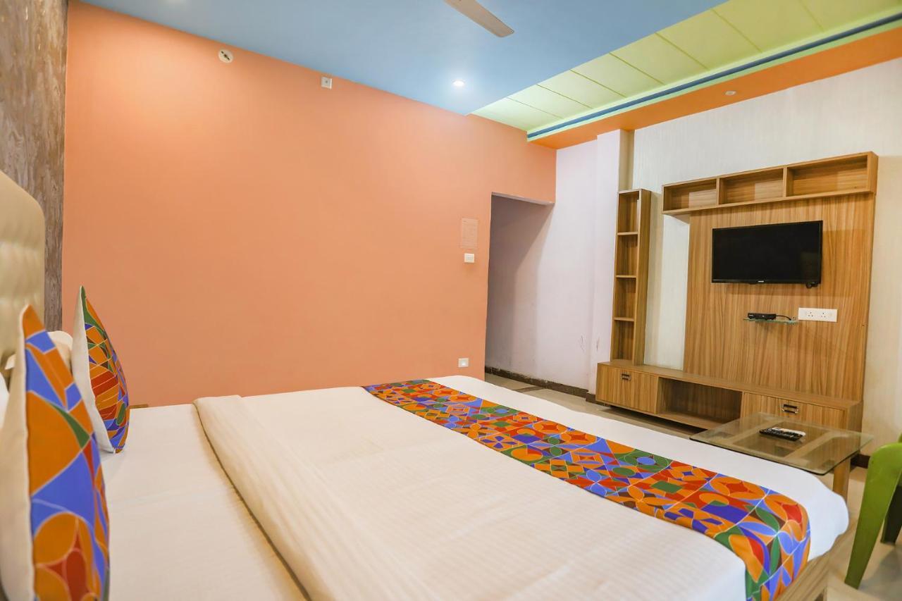 Fabhotel Kriti Green Varanasi Luaran gambar